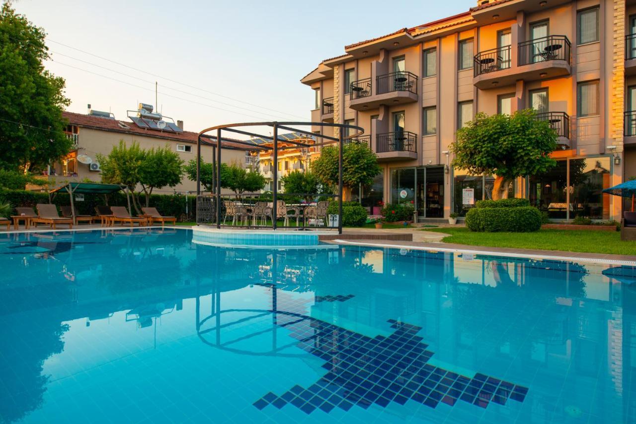 Golden Moon Hotel Fethiye Exteriör bild